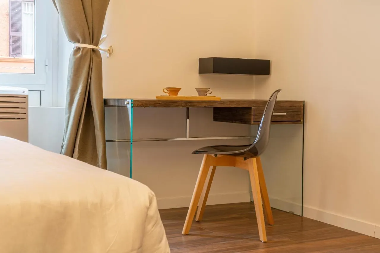 Alessandria Suites Roma ゲストハウス ローマ